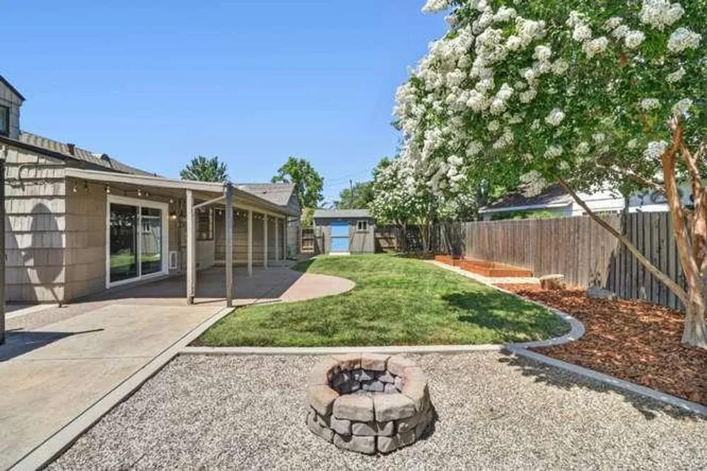 2228 Morse Ave, Sacramento, CA 95825