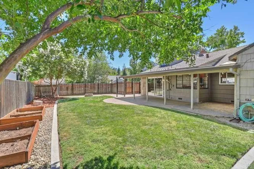 2228 Morse Ave, Sacramento, CA 95825