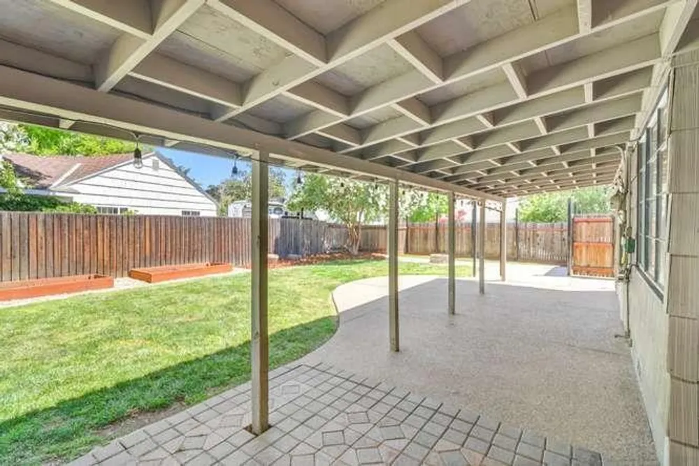 2228 Morse Ave, Sacramento, CA 95825