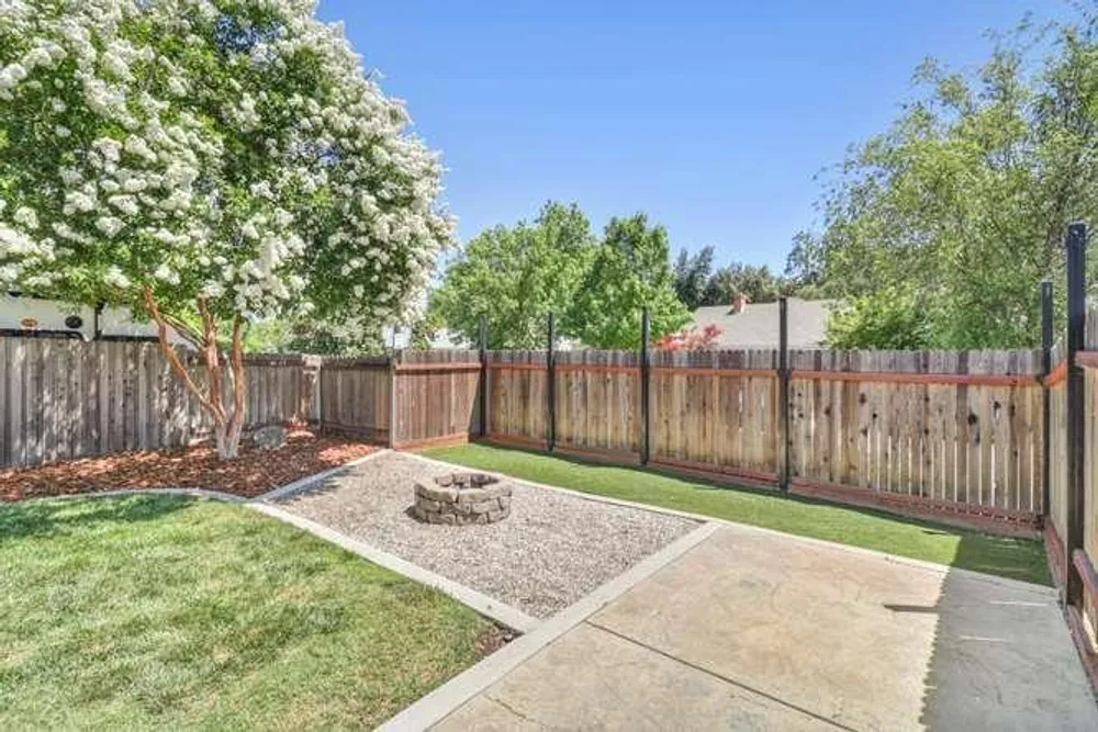 2228 Morse Ave, Sacramento, CA 95825