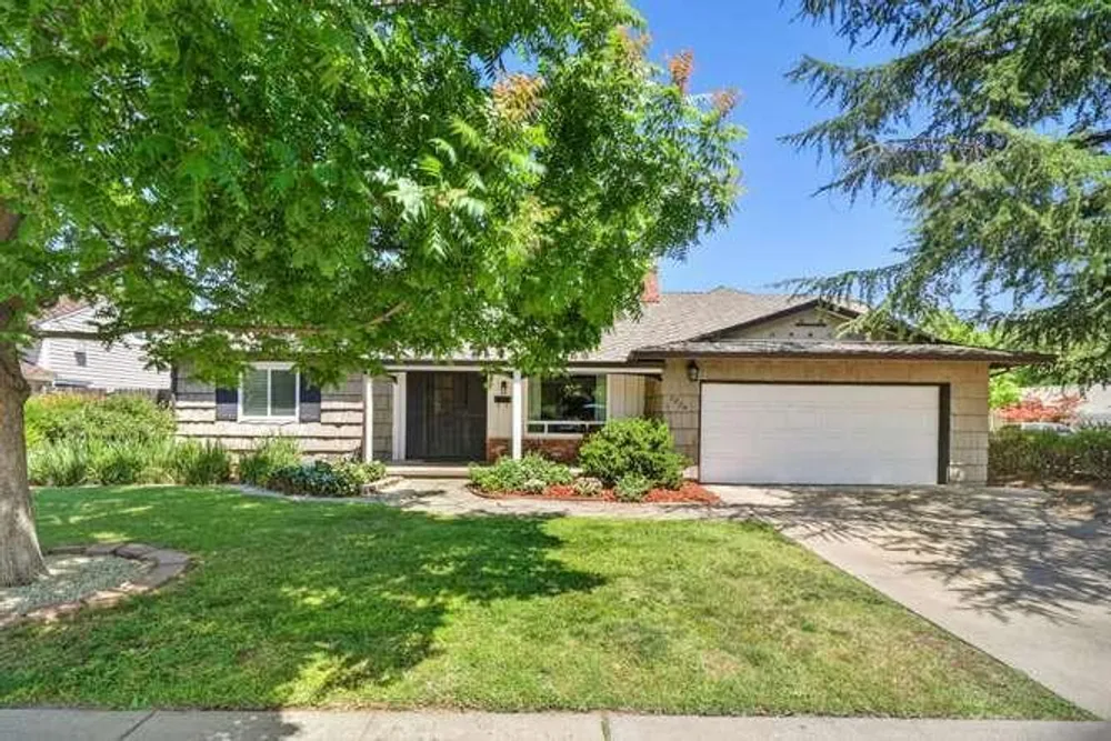 2228 Morse Ave, Sacramento, CA 95825