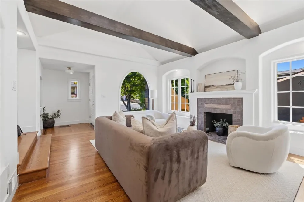 418 Ridge Rd, San Carlos, CA 94070