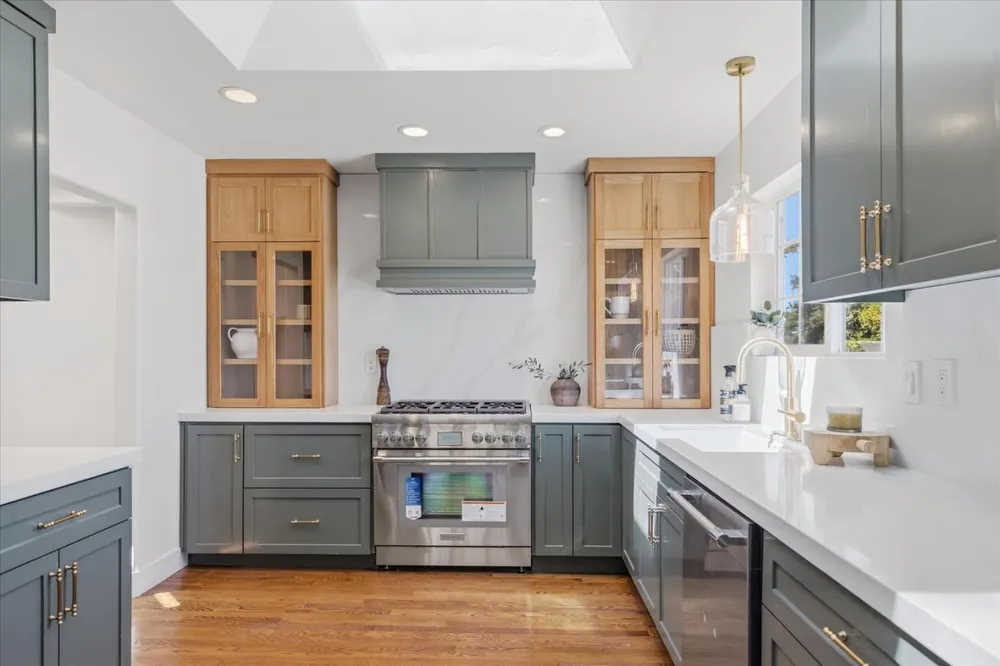 418 Ridge Rd, San Carlos, CA 94070