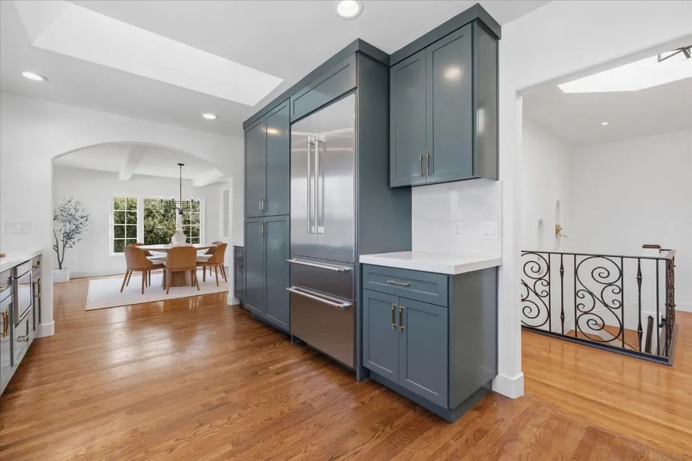 418 Ridge Rd, San Carlos, CA 94070