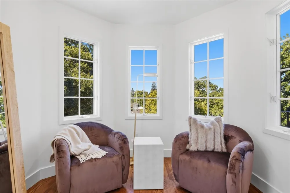 418 Ridge Rd, San Carlos, CA 94070