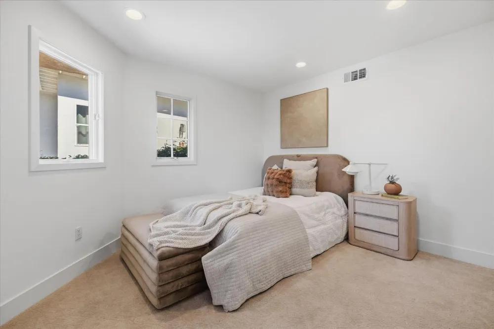 418 Ridge Rd, San Carlos, CA 94070