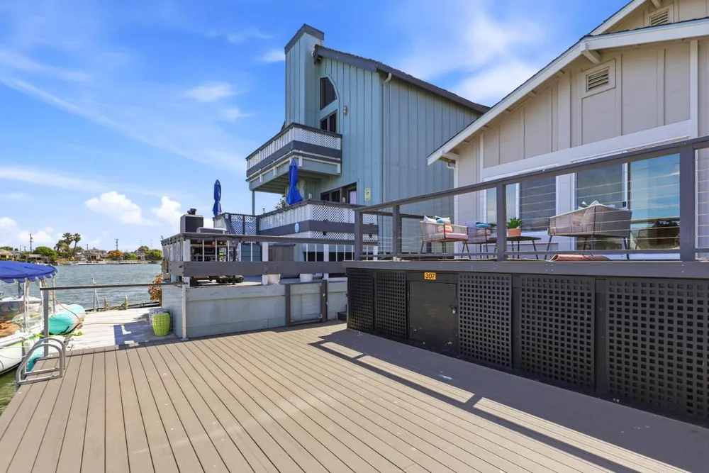 1259 Shoal Dr, San Mateo, CA 94404