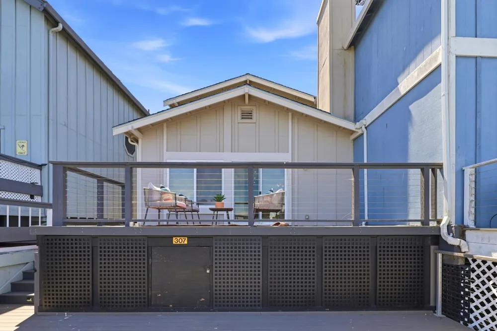1259 Shoal Dr, San Mateo, CA 94404