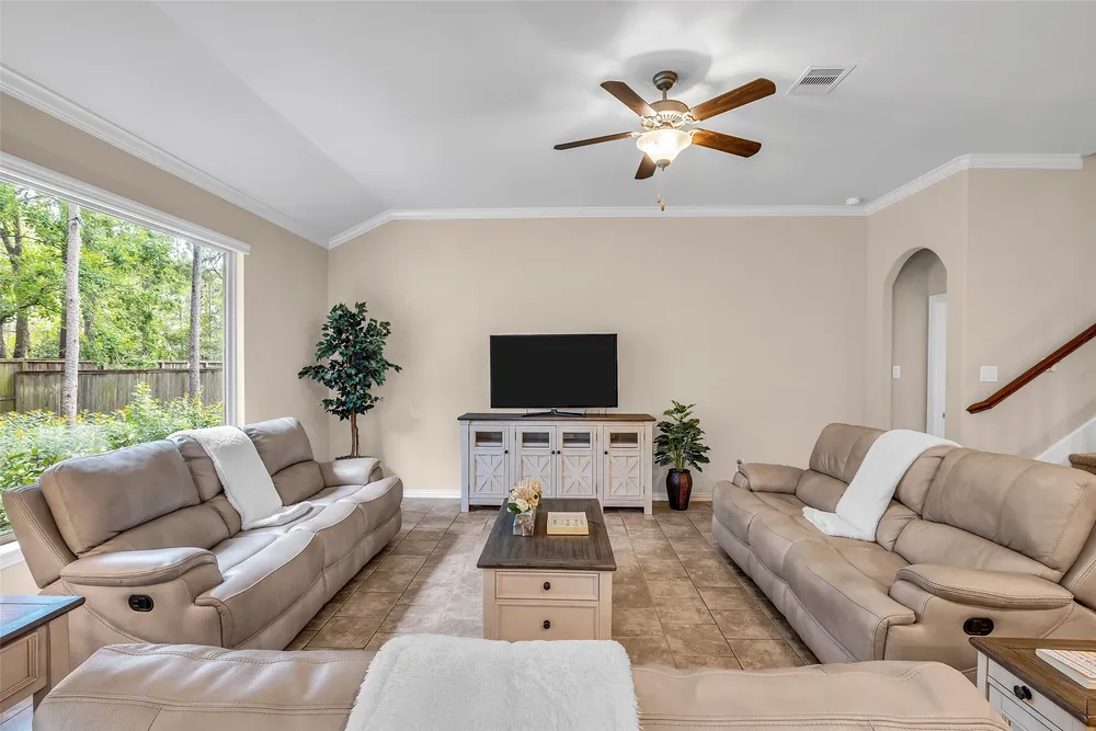 34 Sawbridge Circle, Spring, TX 77389