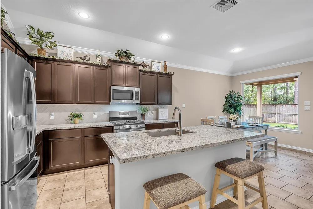 34 Sawbridge Circle, Spring, TX 77389
