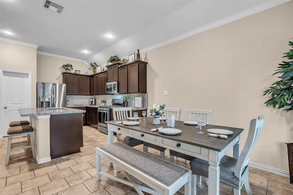 34 Sawbridge Circle, Spring, TX 77389