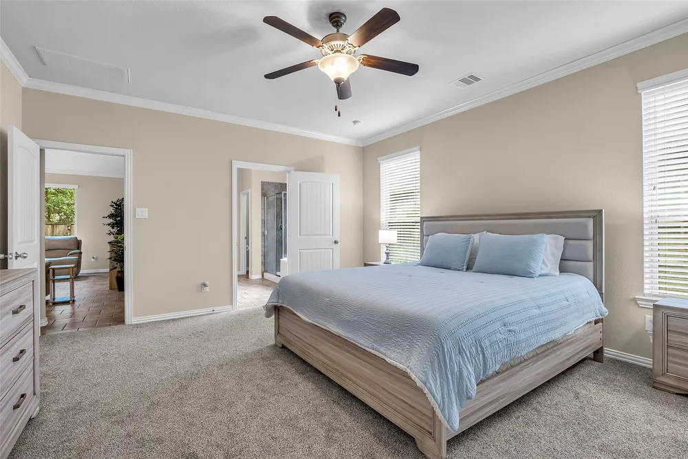 34 Sawbridge Circle, Spring, TX 77389