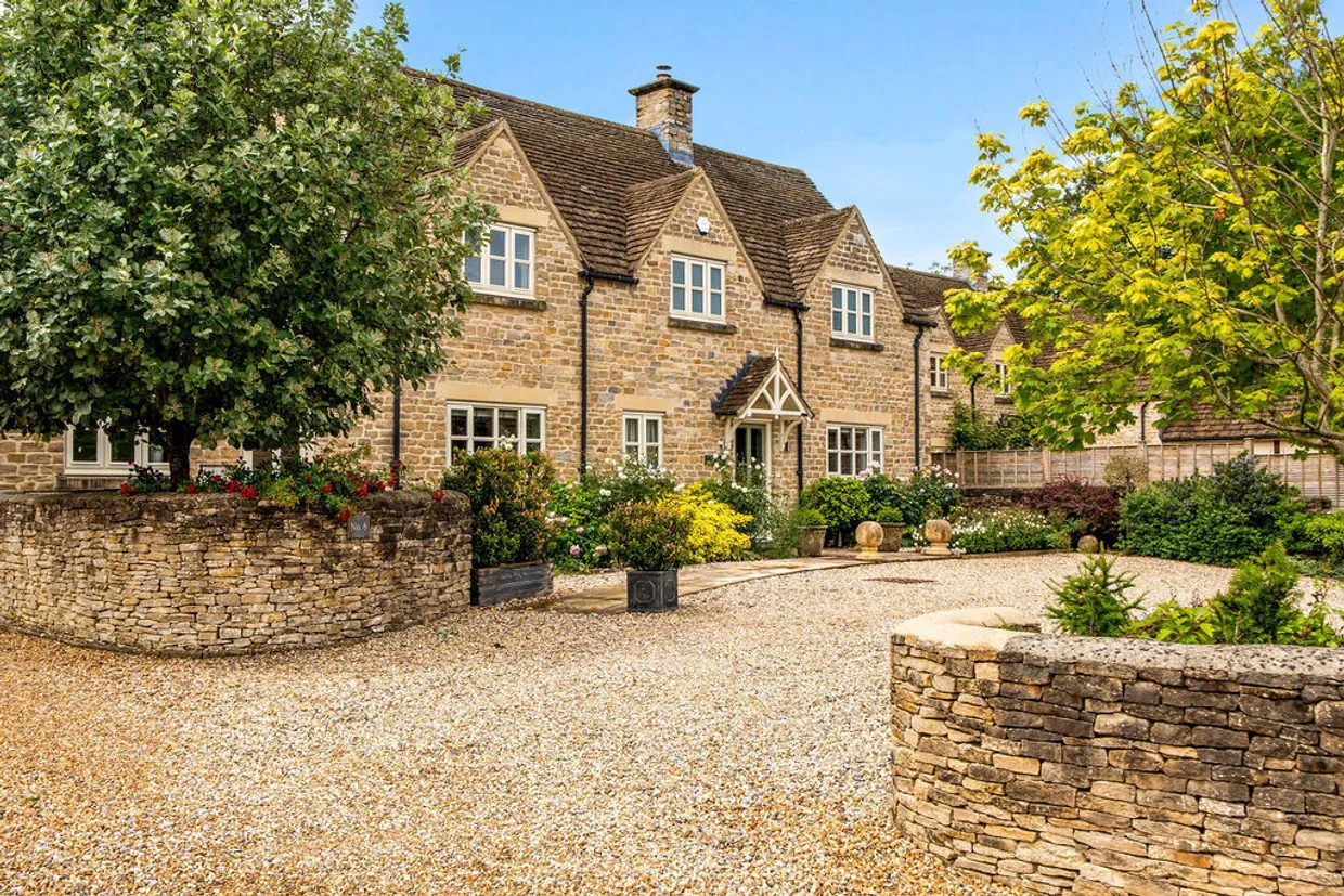 Southrop, Nr. Cirencester, GL7 photo 1