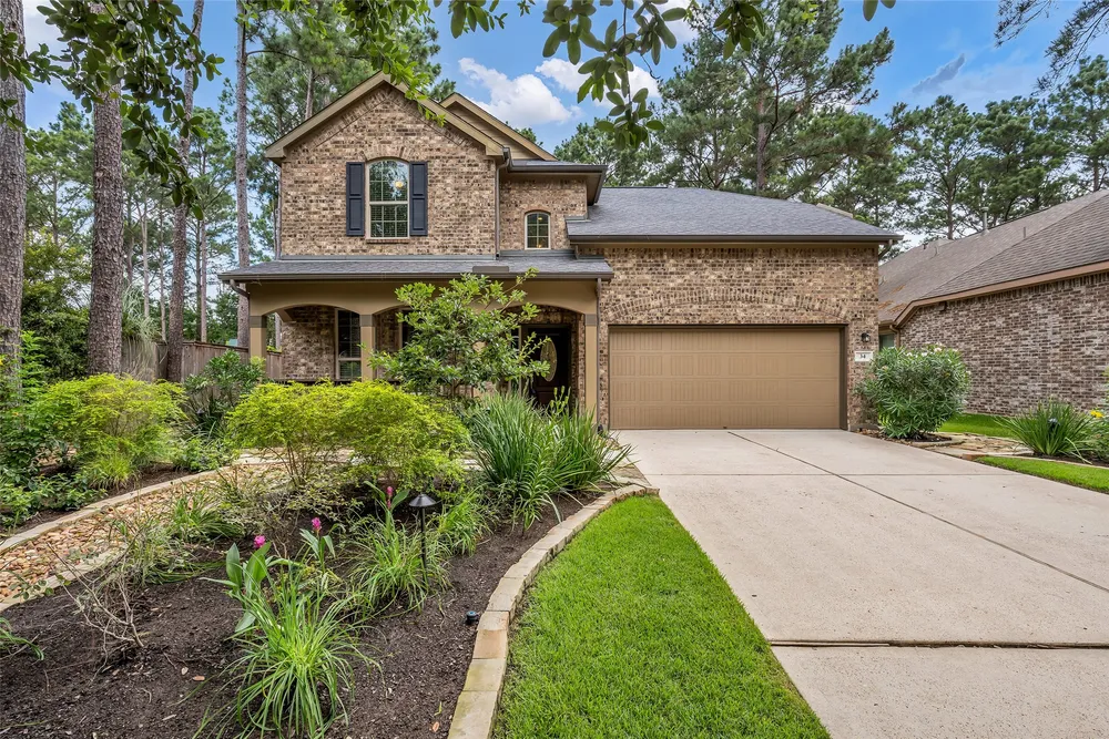34 Sawbridge Circle, Spring, TX 77389