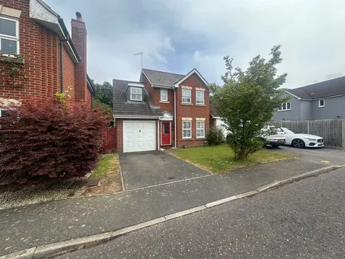 Clarks Wood Drive, BRAINTREEphoto