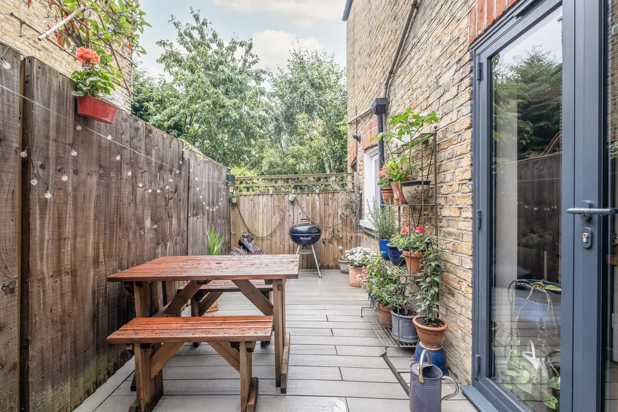 Felsham Road, London, SW15 photo 11