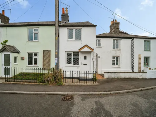 Dorchester Road, Maiden Newton, Dorchesterphoto
