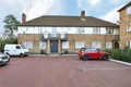 Vines Avenue, Finchley Central, London, N3 — photo 1