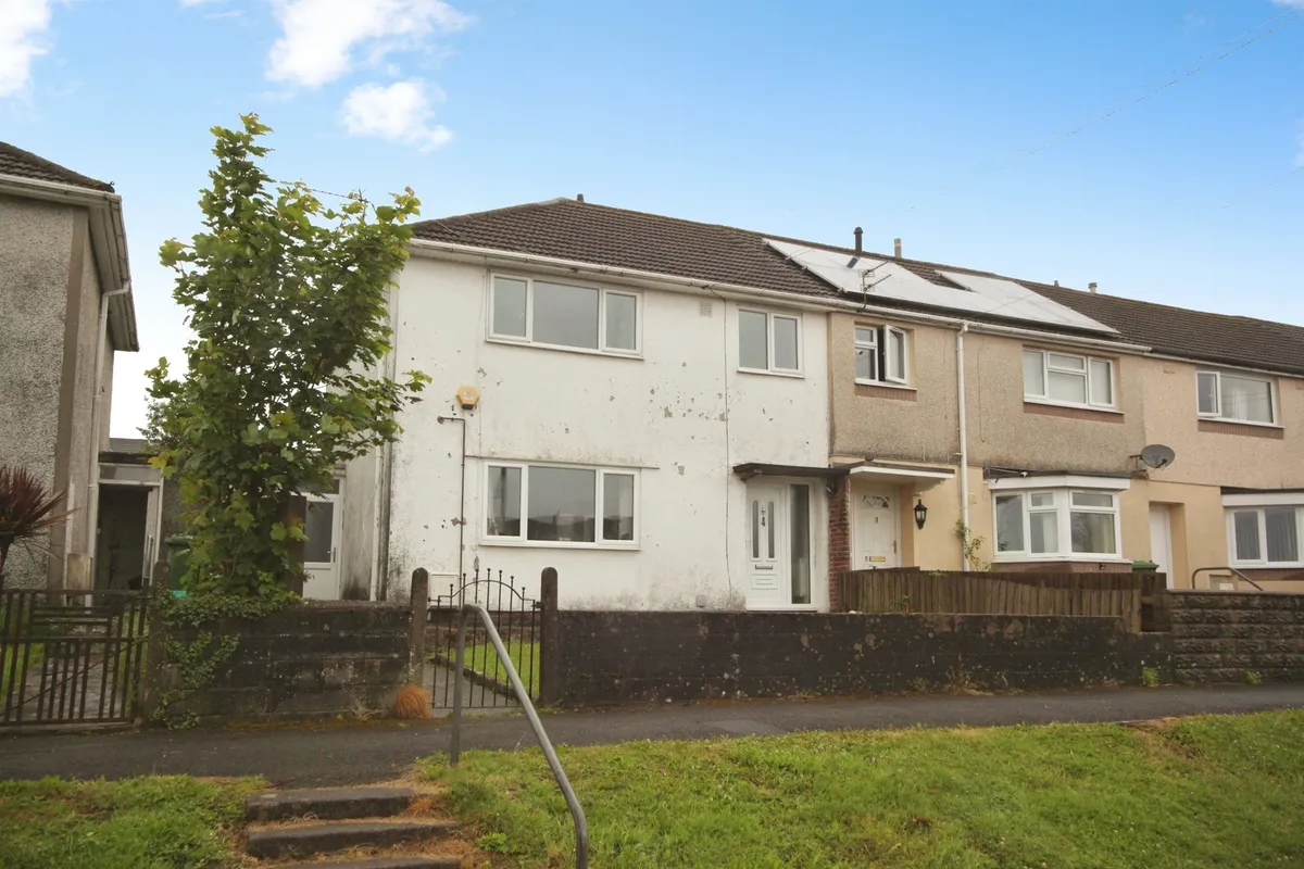 Ael Y Bryn, Beddau, Pontypridd