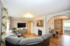 Ael Y Bryn, Beddau, Pontypridd