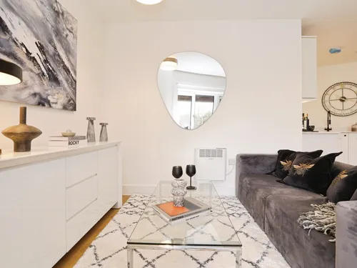 Apartment Three, Viciniti Court, St. Albansphoto