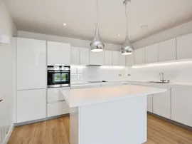 Meadow Walk, Chelmsford thumb 3