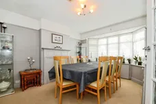 Lavinia Avenue, Watford