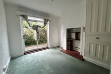 Knighton Road, LEICESTER
