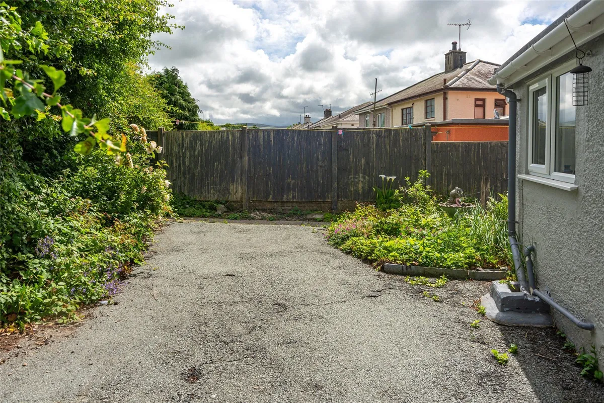Maes Gwynedd, Caernarfon, Gwynedd, LL55