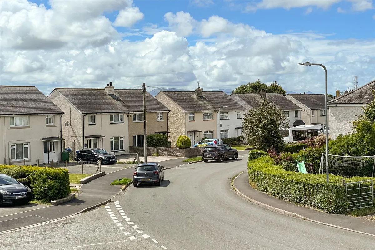 Maes Gwynedd, Caernarfon, Gwynedd, LL55