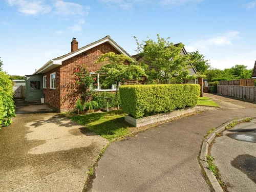 Mill Close, Pulham Market, Dissphoto
