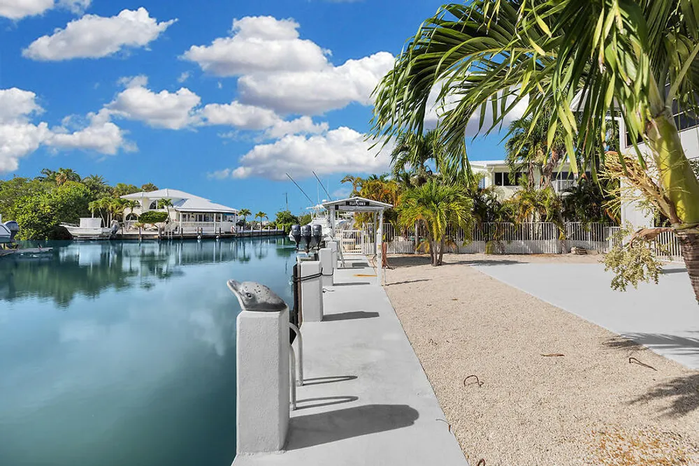 303 Sombrero Beach Rd, Marathon, FL 33050