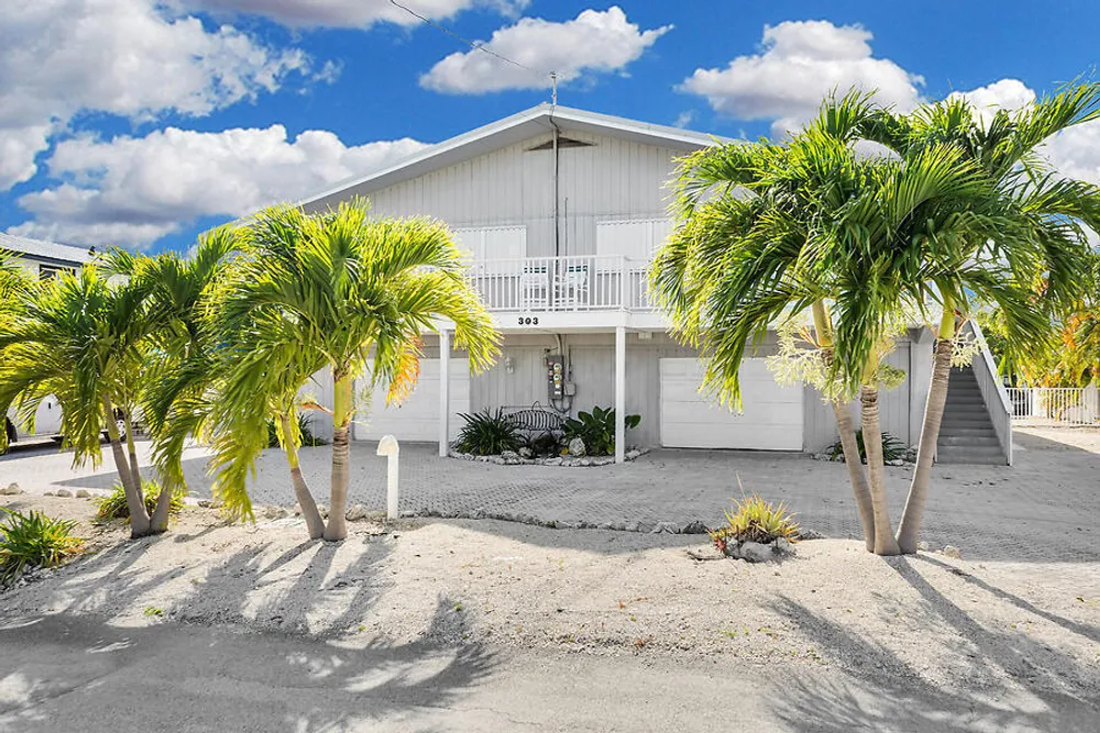 303 Sombrero Beach Rd, Marathon, FL 33050