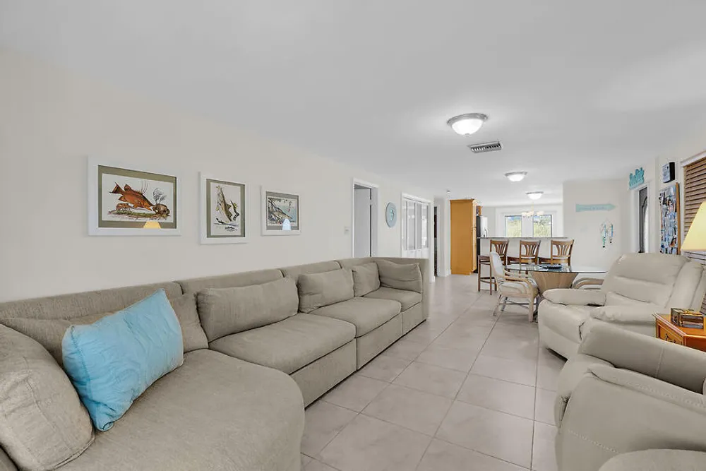 303 Sombrero Beach Rd, Marathon, FL 33050