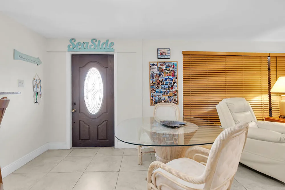 303 Sombrero Beach Rd, Marathon, FL 33050