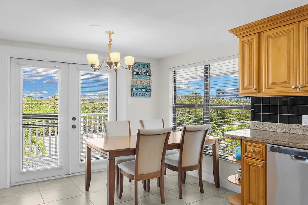 303 Sombrero Beach Rd, Marathon, FL 33050
