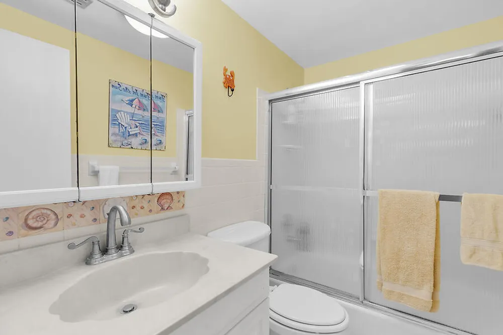 303 Sombrero Beach Rd, Marathon, FL 33050