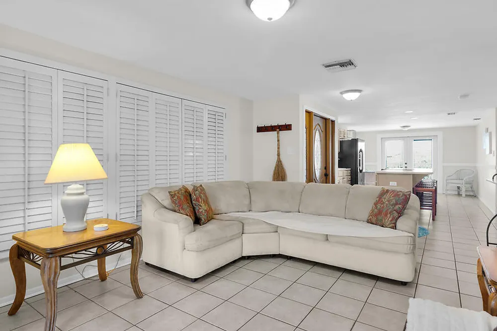 303 Sombrero Beach Rd, Marathon, FL 33050