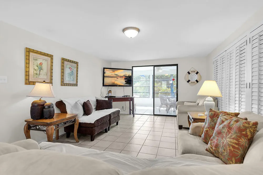 303 Sombrero Beach Rd, Marathon, FL 33050