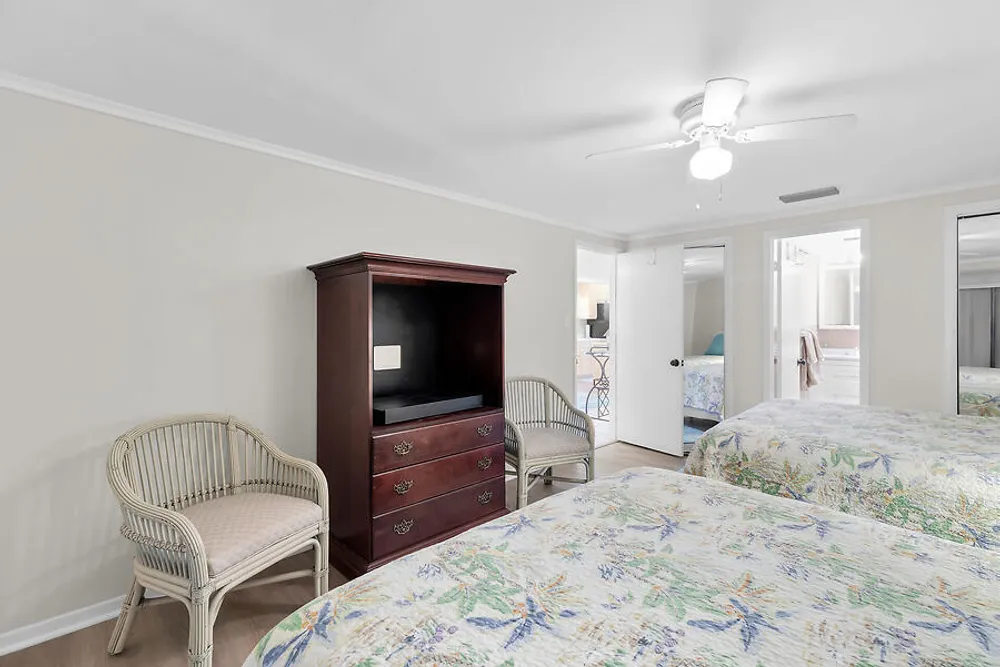 303 Sombrero Beach Rd, Marathon, FL 33050