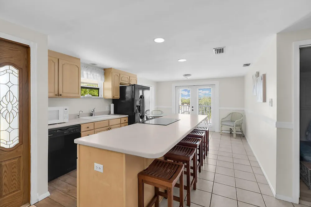 303 Sombrero Beach Rd, Marathon, FL 33050