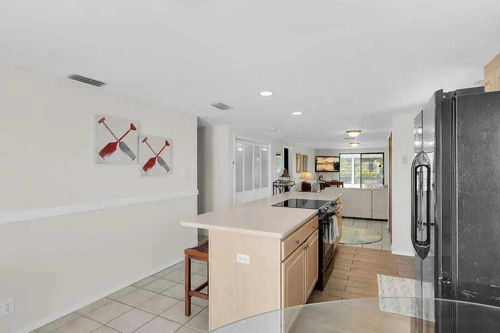 303 Sombrero Beach Rd, Marathon, FL 33050