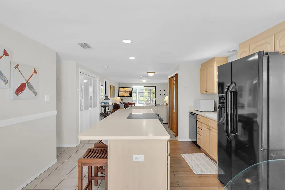 303 Sombrero Beach Rd, Marathon, FL 33050