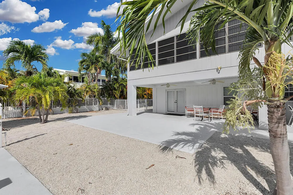303 Sombrero Beach Rd, Marathon, FL 33050