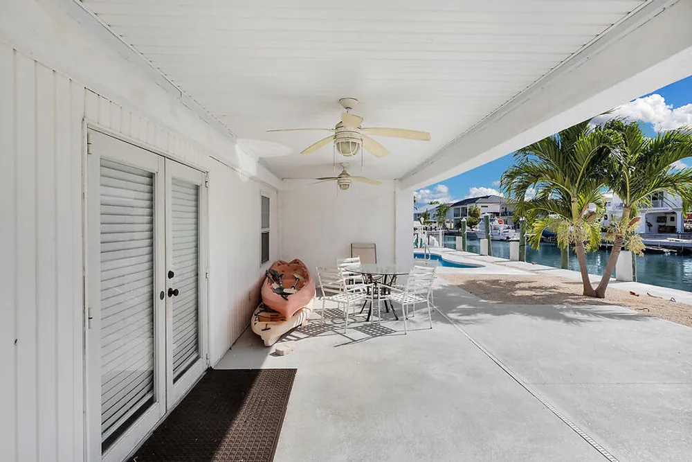 303 Sombrero Beach Rd, Marathon, FL 33050