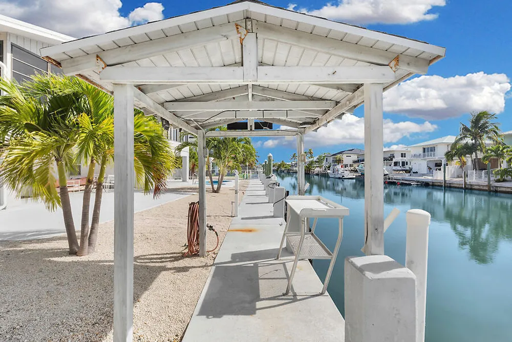 303 Sombrero Beach Rd, Marathon, FL 33050