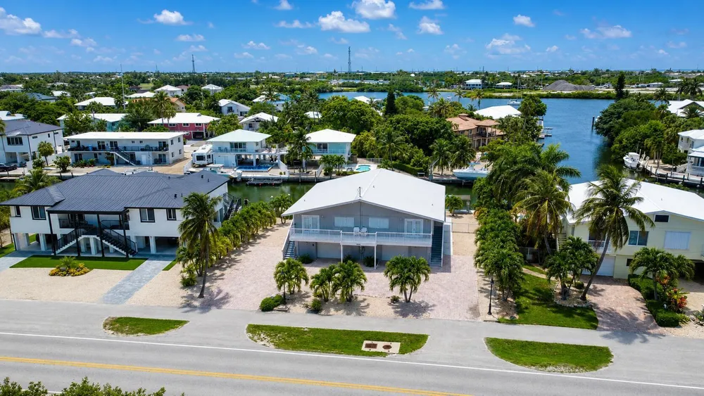 303 Sombrero Beach Rd, Marathon, FL 33050