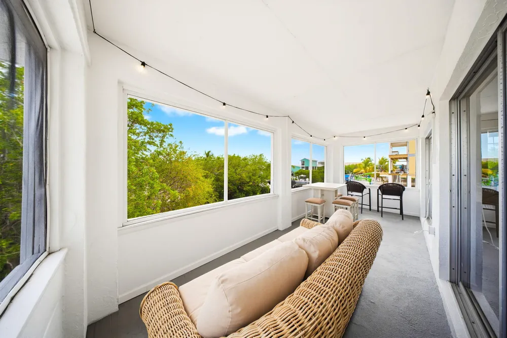 27358 Jamaica Ln, Ramrod Key, FL 33042