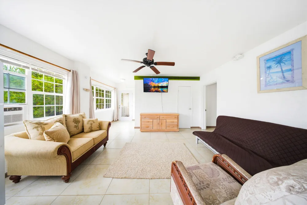27358 Jamaica Ln, Ramrod Key, FL 33042