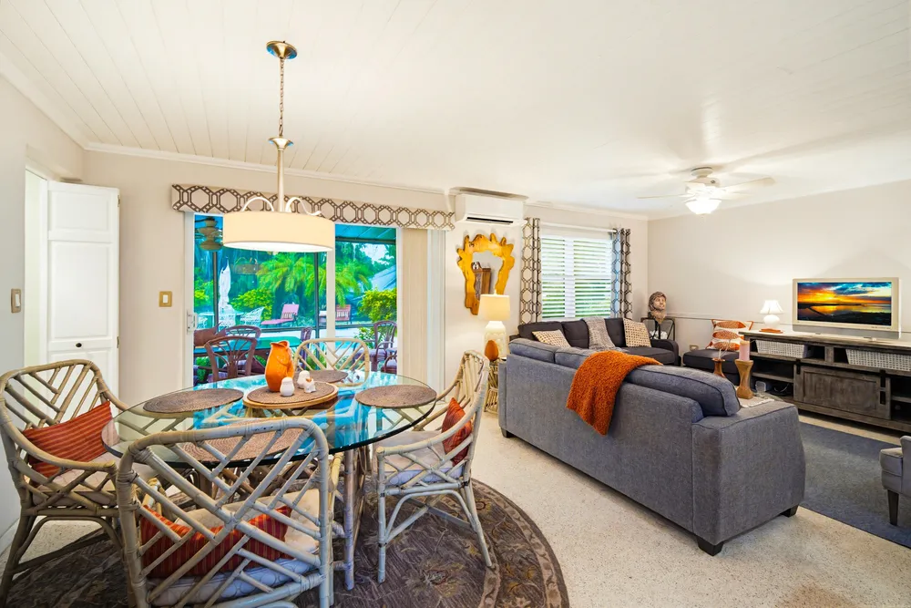 30985 Hibiscus Dr, Big Pine, FL 33043